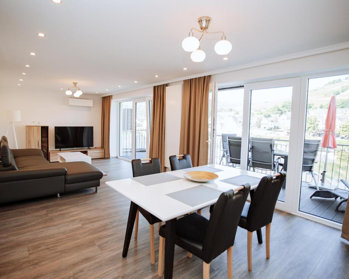 Ferienhaus Moselpromenade 摩泽尔河畔的泽尔 外观 照片